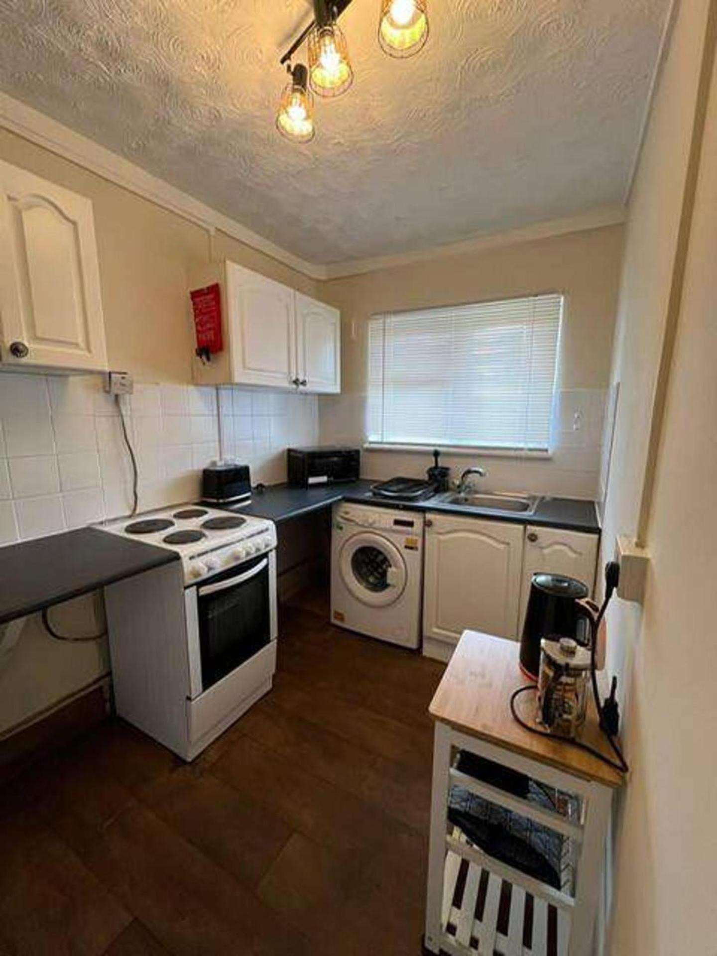 Apartment Walthamstow - - Sleeps 3 - Streetparking London
