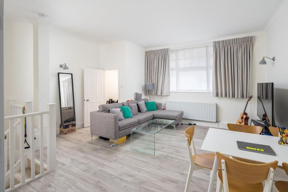 Modern Near Museum Apartment