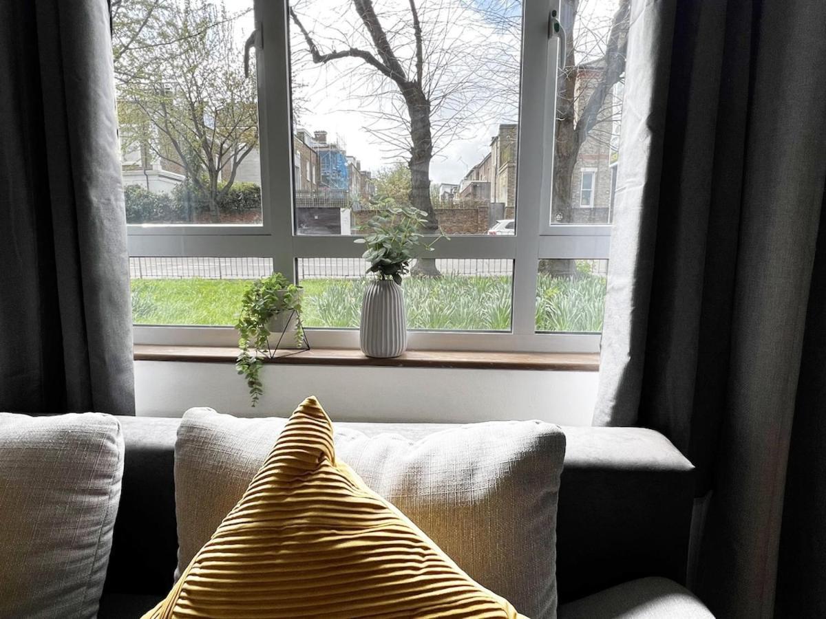Golden Maisonette Next To Camden Town With Private Parking Apartment London