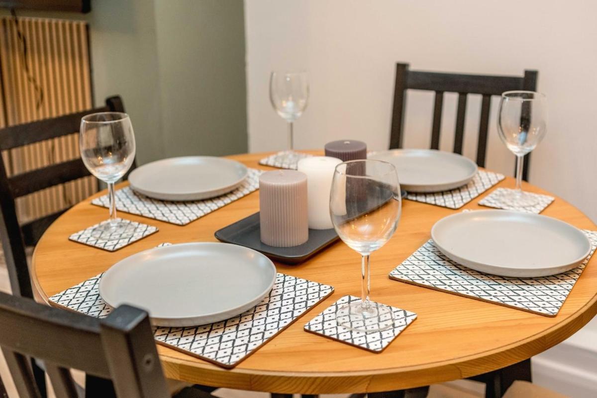 Stunning 1 Bed Luxury Garden Appartement Londres