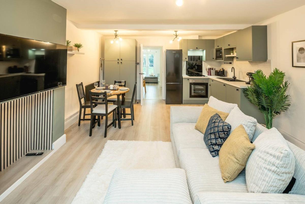 Stunning 1 Bed Luxury Garden Appartement Londres