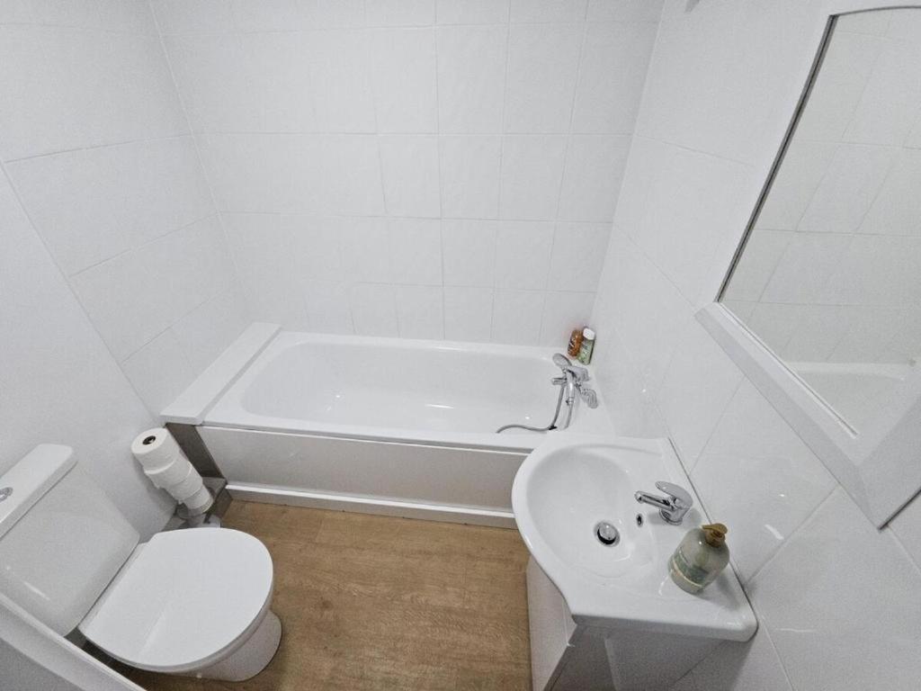 Apartment Caledonian 2-br Saver's Flat London