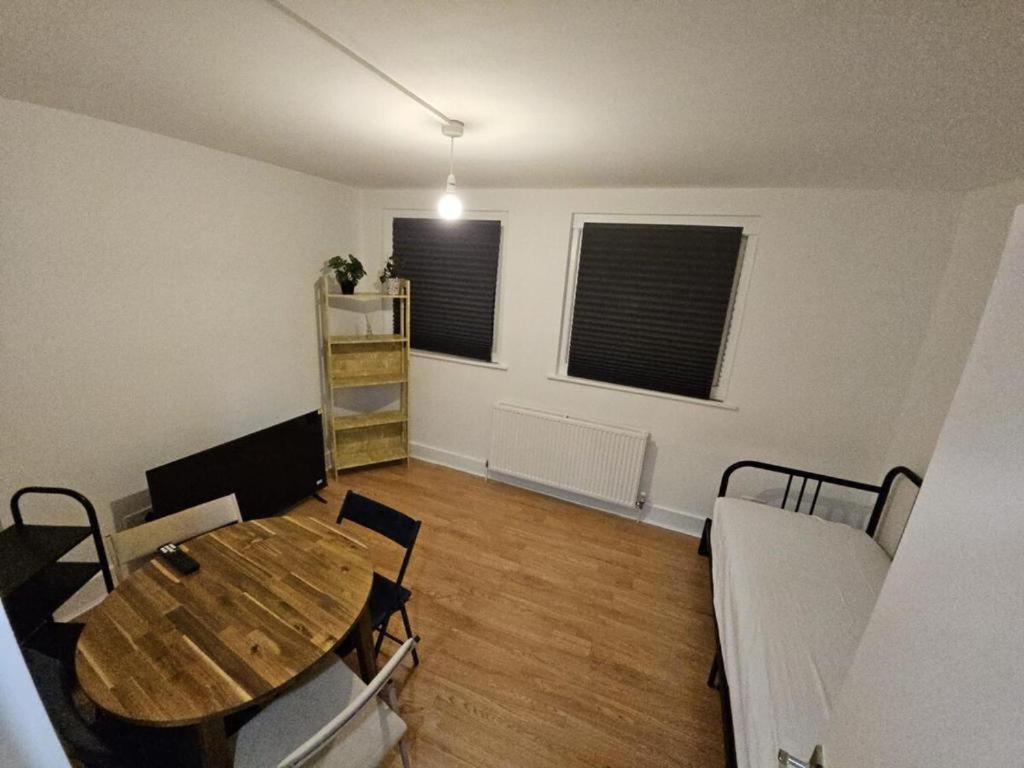 Apartment Caledonian 2-br Saver's Flat