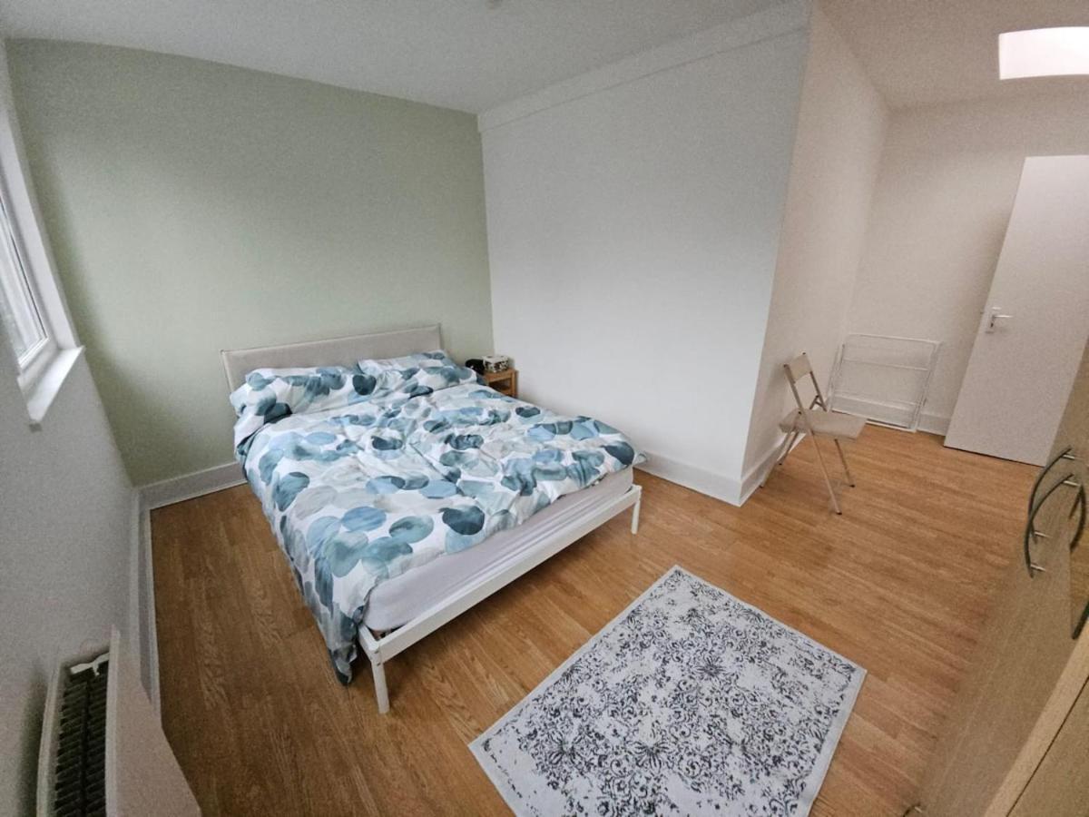 Caledonian 2-br Saver's Flat Apartment London