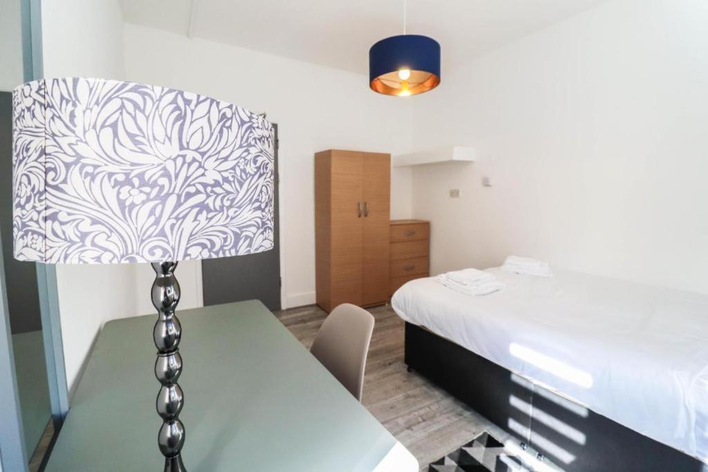 Urban Oasis Bed & Breakfast *