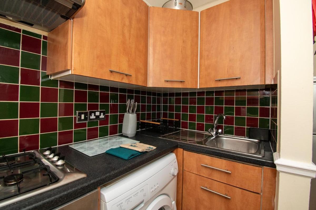 Tranquil 2br In Hackney Apartment