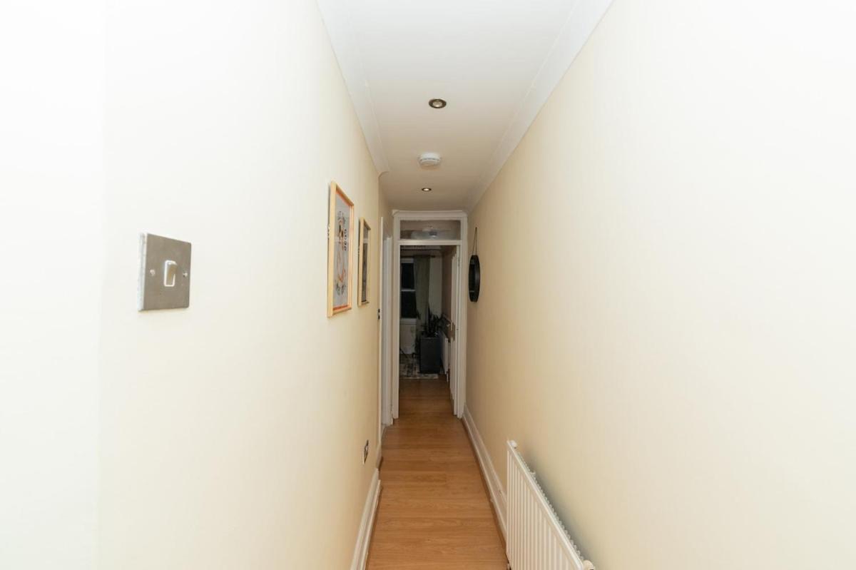 Tranquil 2br In Hackney Apartment