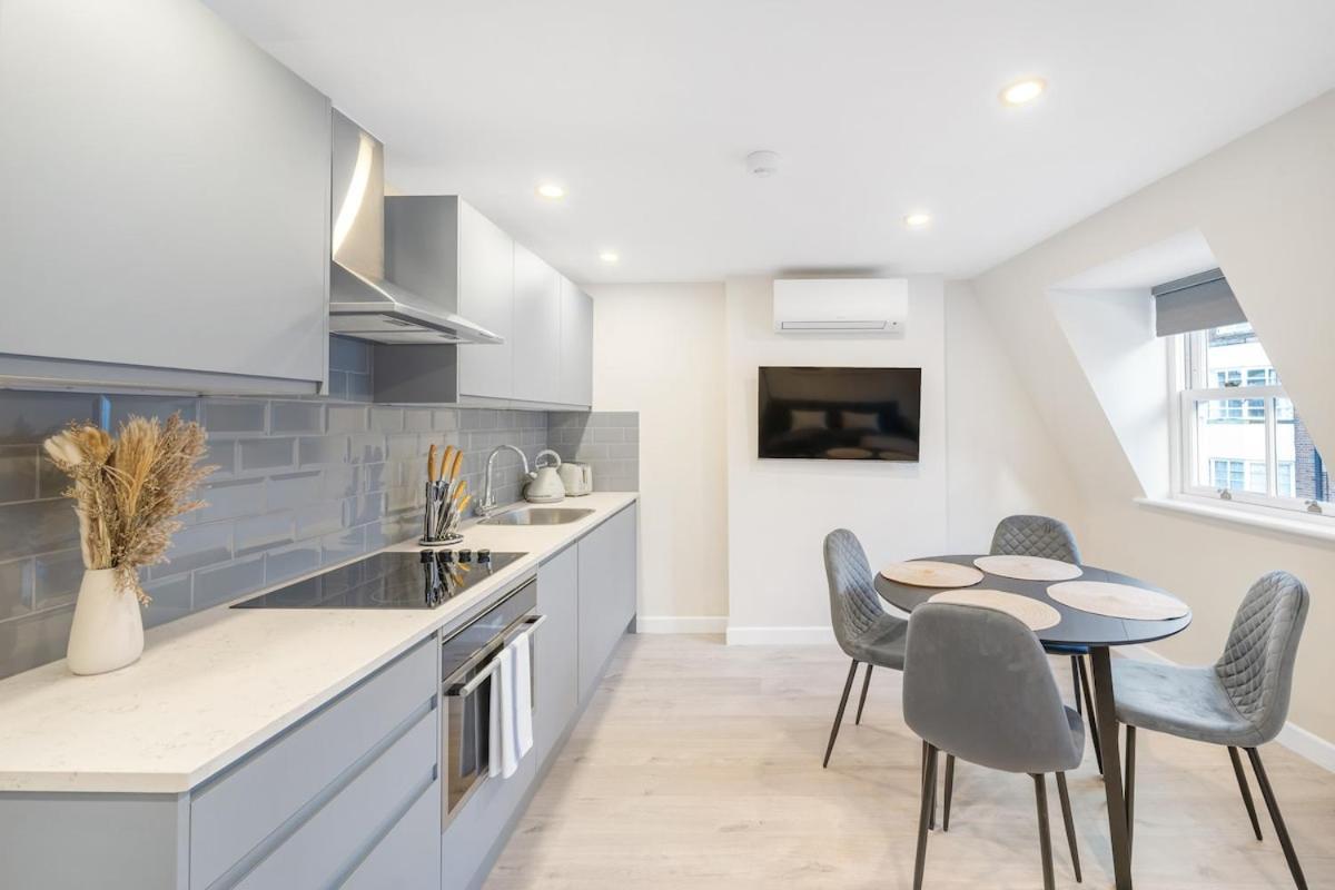 New 1bed With Ac Near Portobello Leilighet London