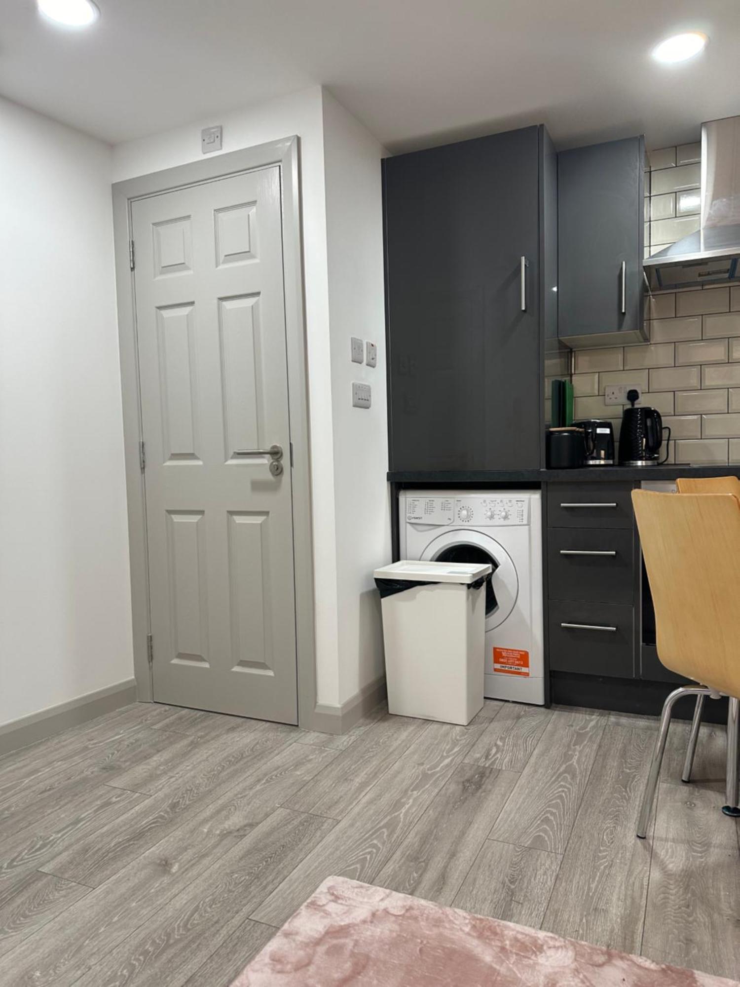 Apartment New Build Cozy Flat In London!!4