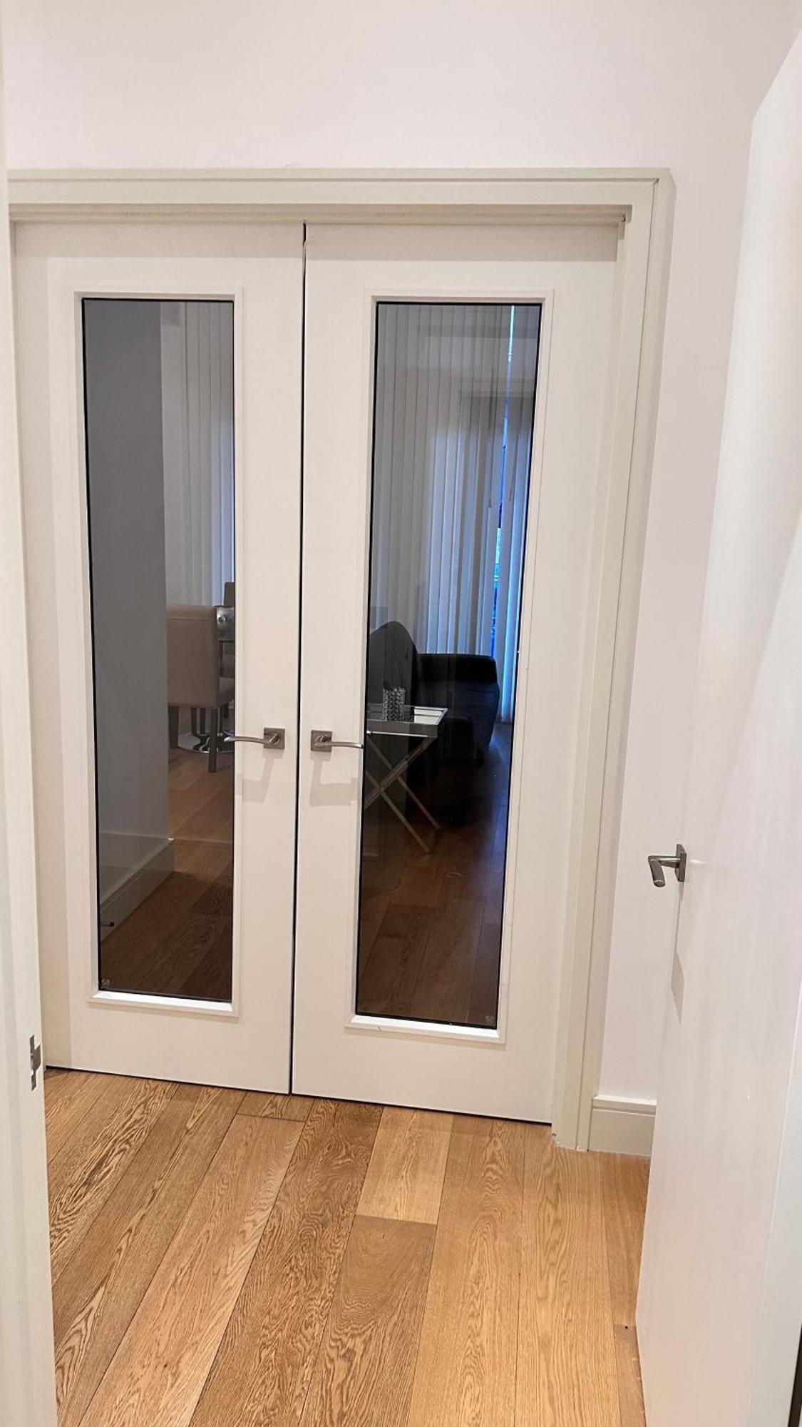 Apartment-sleeps3-hottub-patio Apartment London