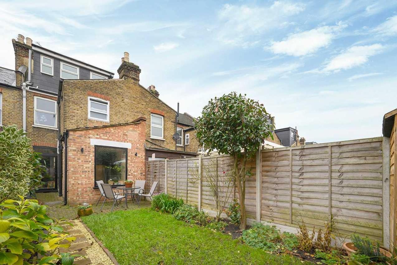 Charming & Modern House In * Londra