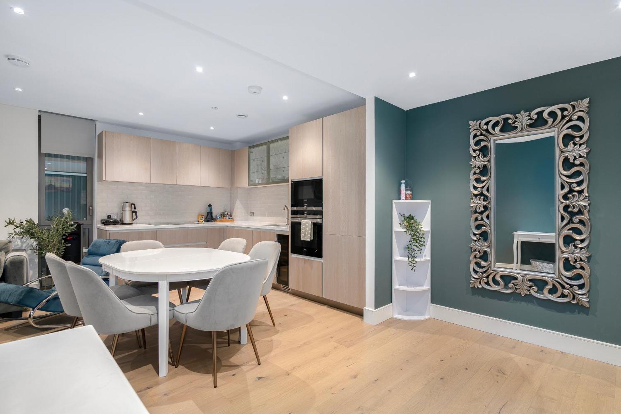 Battersea Power Station 2-bed Flat