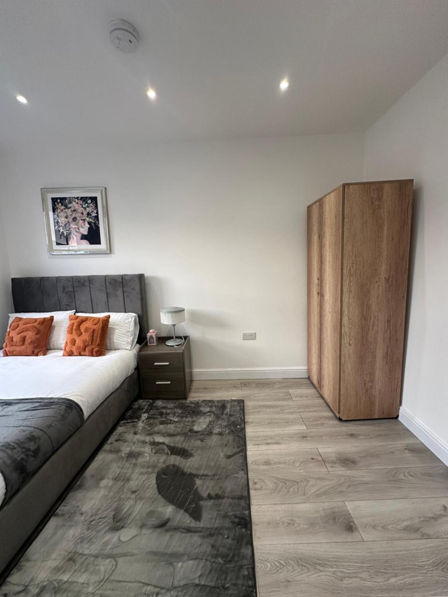 Lägenhet Stunning Newly Refurbished 1 Bed In Kings Cross, St Pancras!320