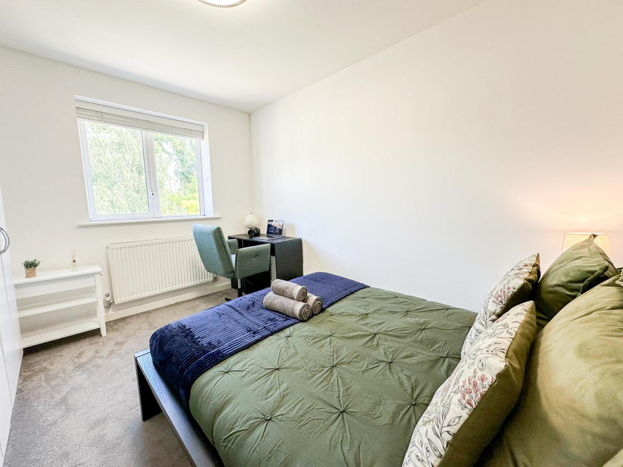 Cozy 2-bedroom Flat With Private Balcony Near Islington Station, Canonbury Appartement *