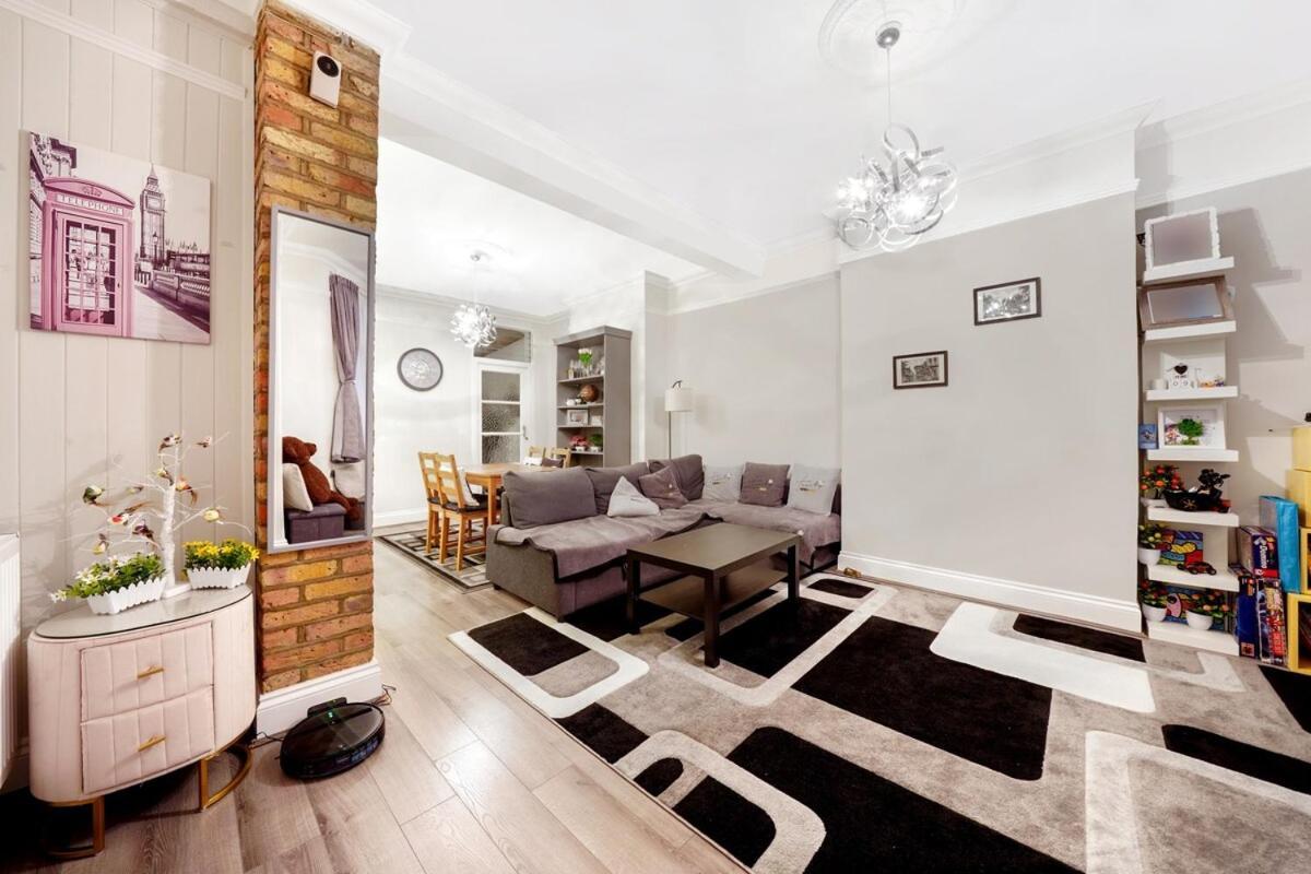 House In Great Location Feriehus *