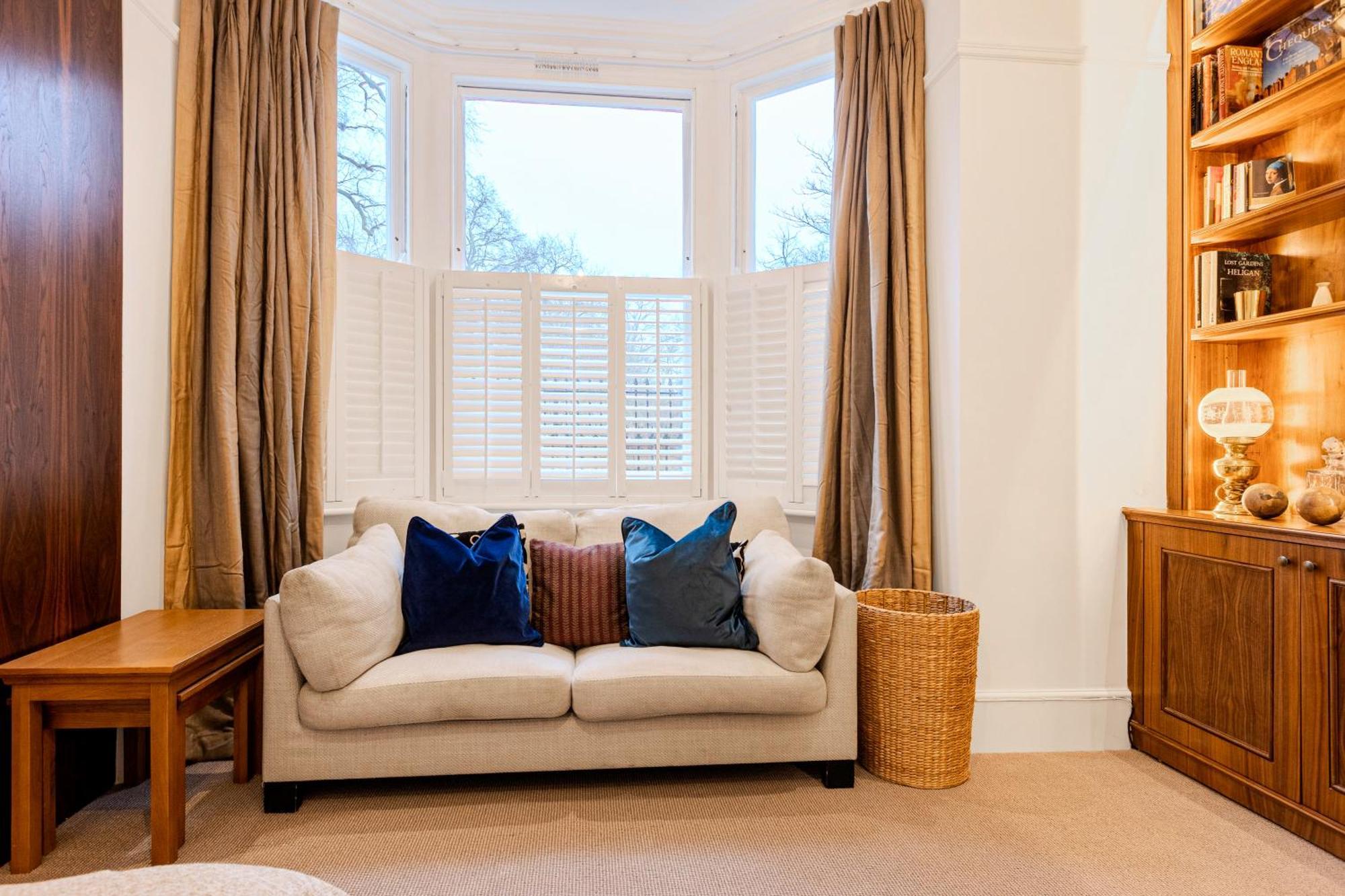 Charming 2br Flat W Garden, 10min Clapham South St Lejlighed
