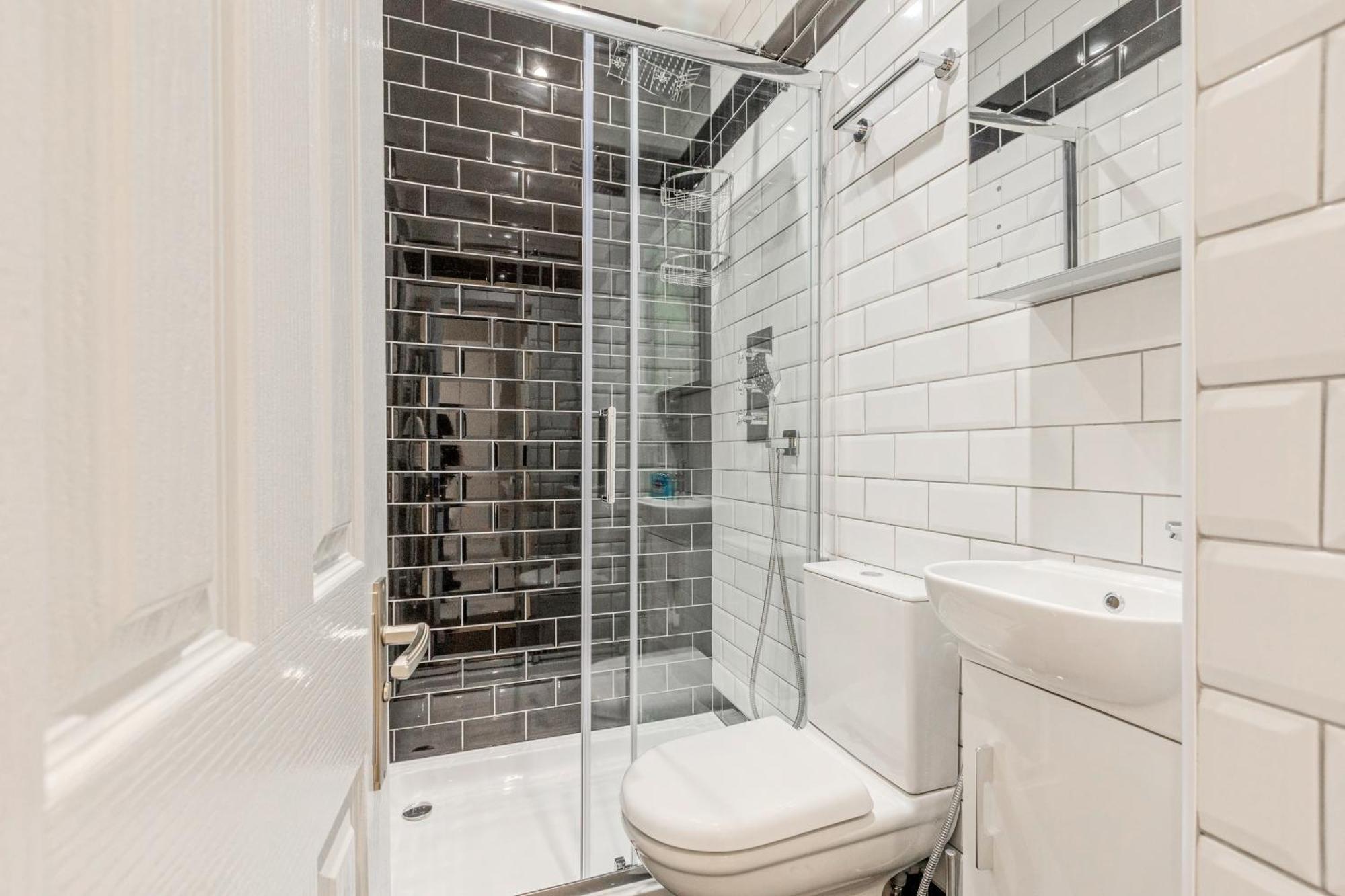 Charming 2br Flat W Garden, 10min Clapham South St Lejlighed *