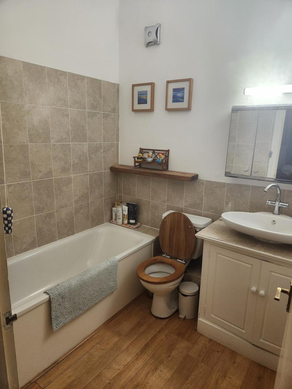 Leilighet Spacious One Bedroom Flat