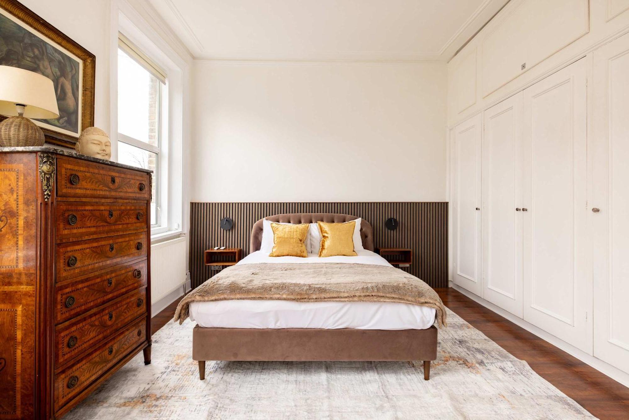 Light-filled 2-bedroom Chelsea Lägenhet