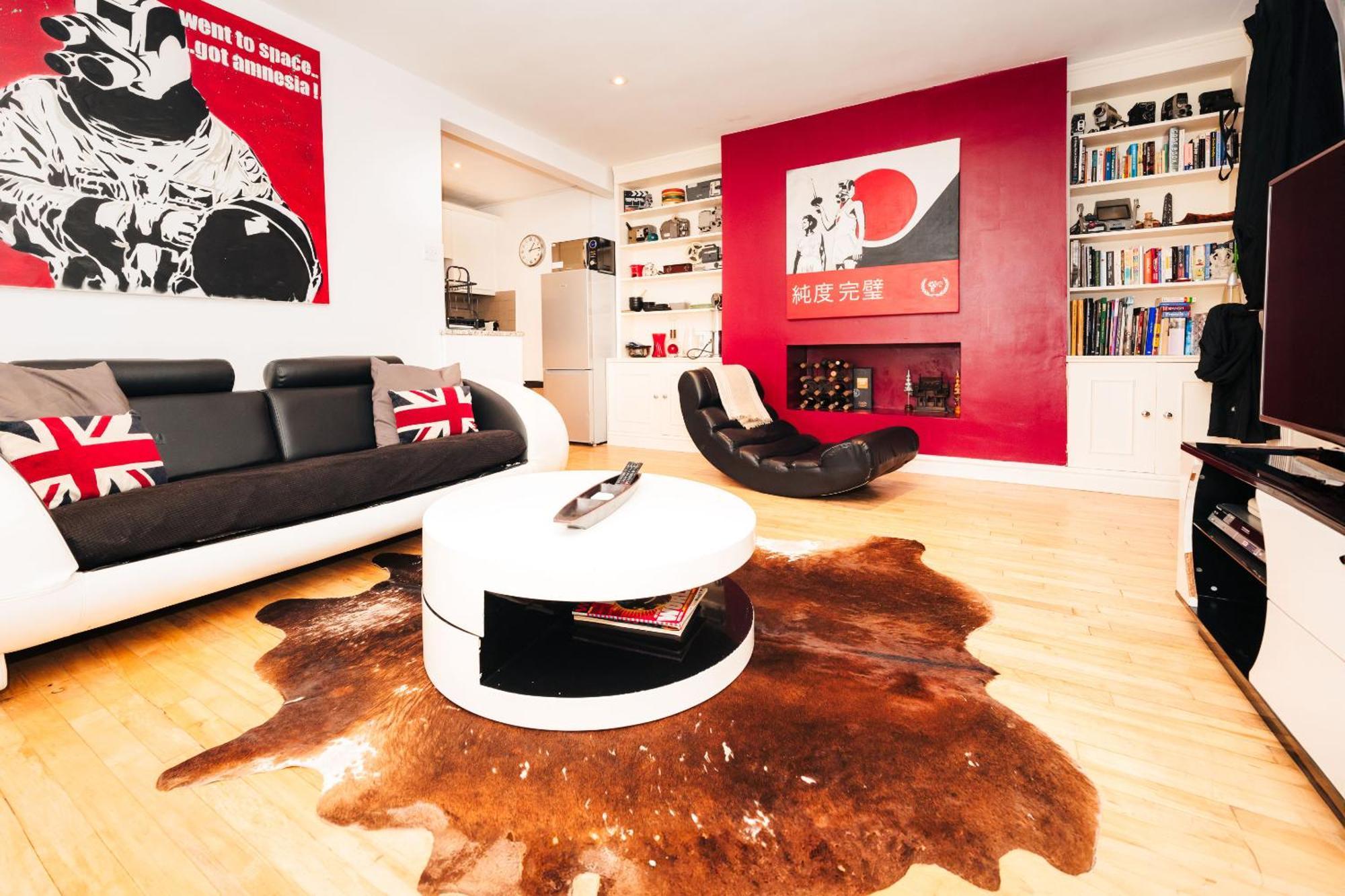 2 Bed Portobello Rd - Moments From Tube! * Londen