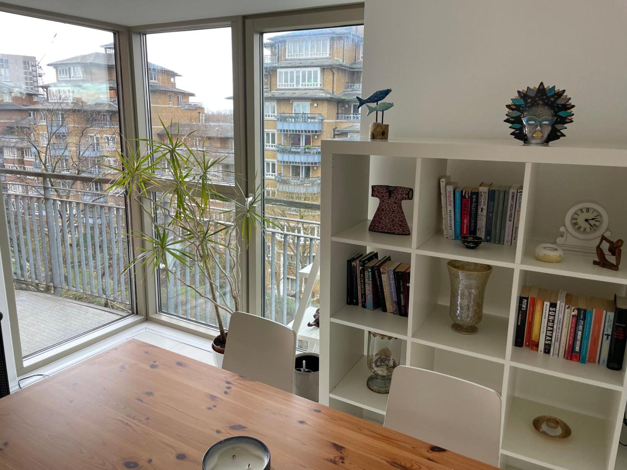 Modern Bright Flat Near Little Venice Londen