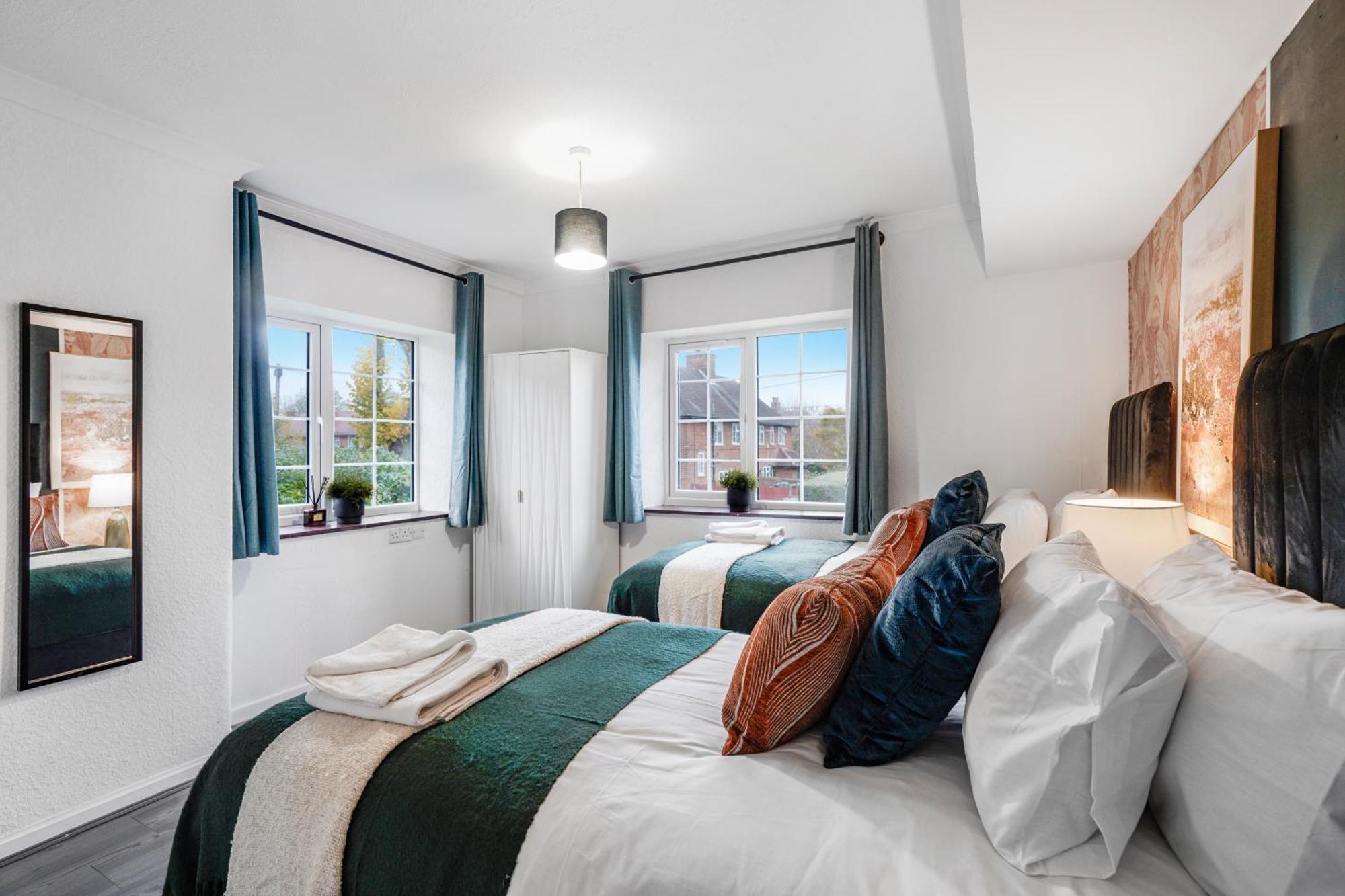 Semesterbostad Boutique Shepherds Bush Abode-Garden-Sleeps 12 *