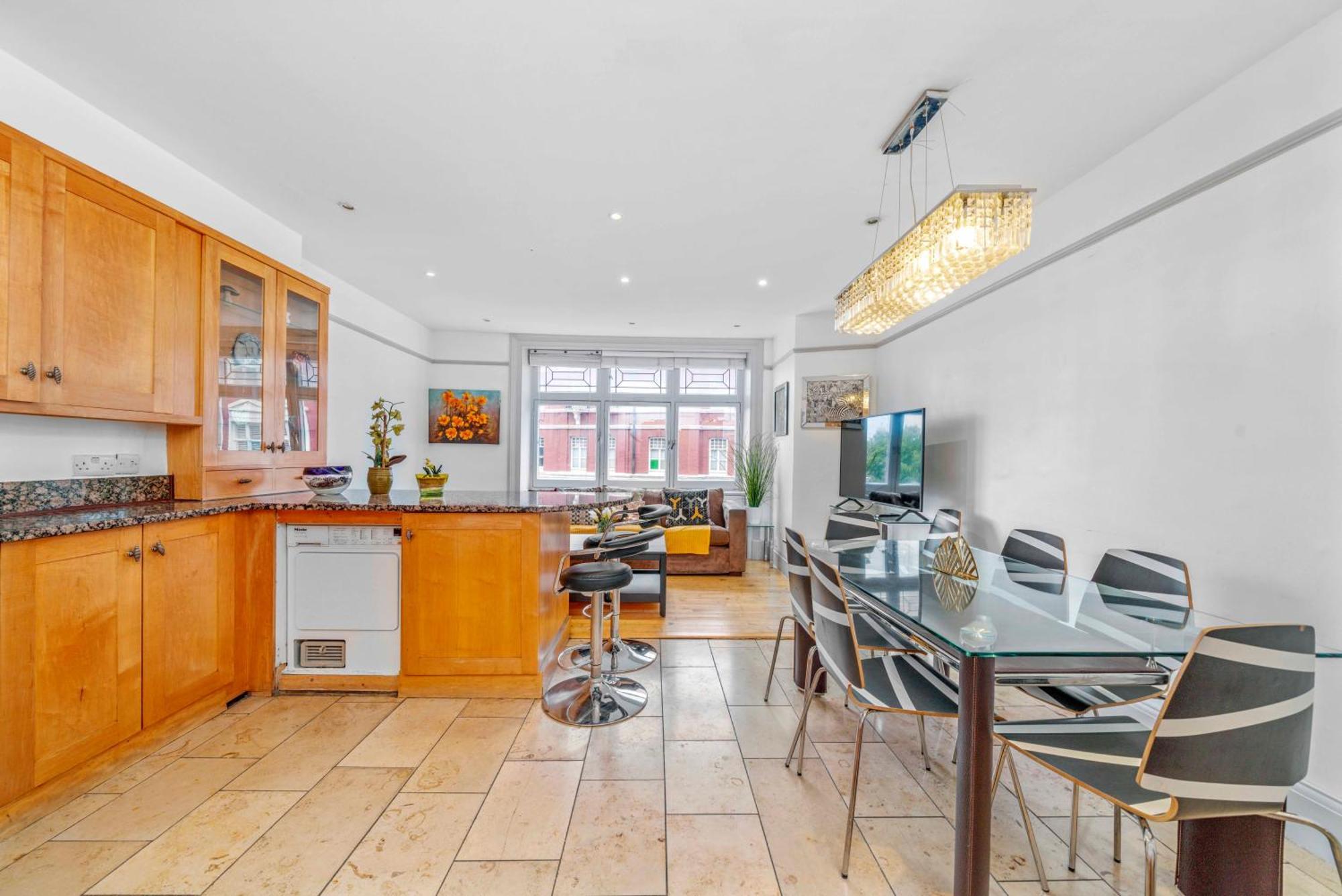 Lejlighed Brilliant 6 Bed Flat In London