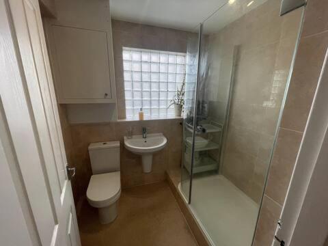 Cosy Kew Flat With Two Bedrooms Londen