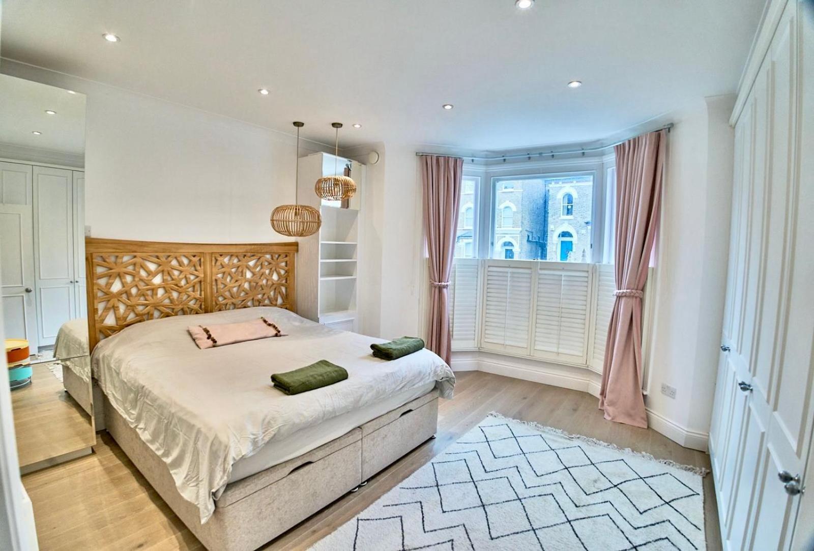 Bright Cozy Garden Retreat W Fast Wifi & 5min To Tube Subway Metro & Close To Park & Street Parking P4p Lägenhet *