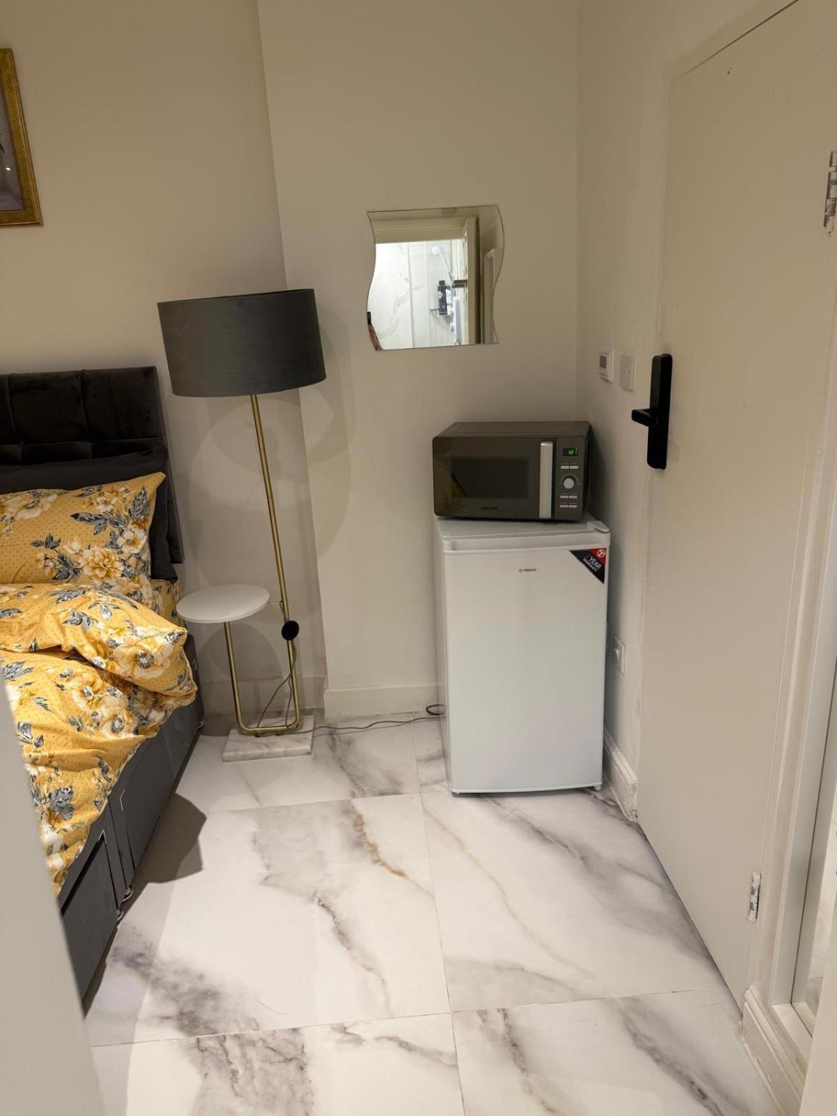 Luxury In Victoria, 7 Minutes Walk To Victoria Station, 1 Londres