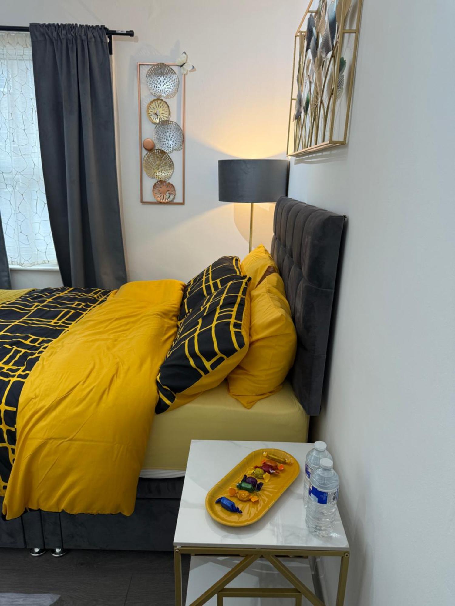 Accommodatie bij particulieren Luxury In Victoria, 7 Minutes Walk To Victoria Station, 7 Londen