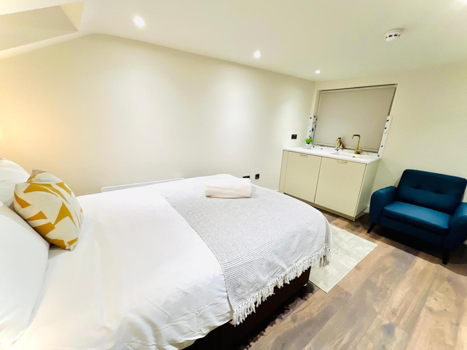 Pensionat Holly A Mini Great Location For Tourist!!! London