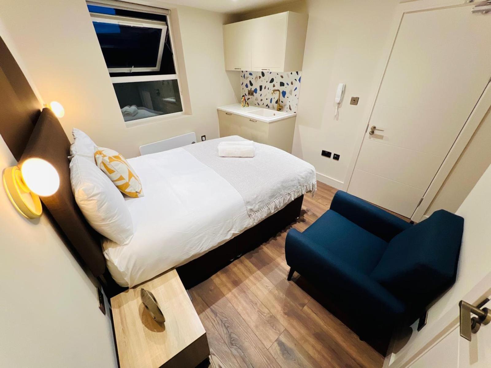 Holly A Mini Great Location For Tourist!!! Pensionat