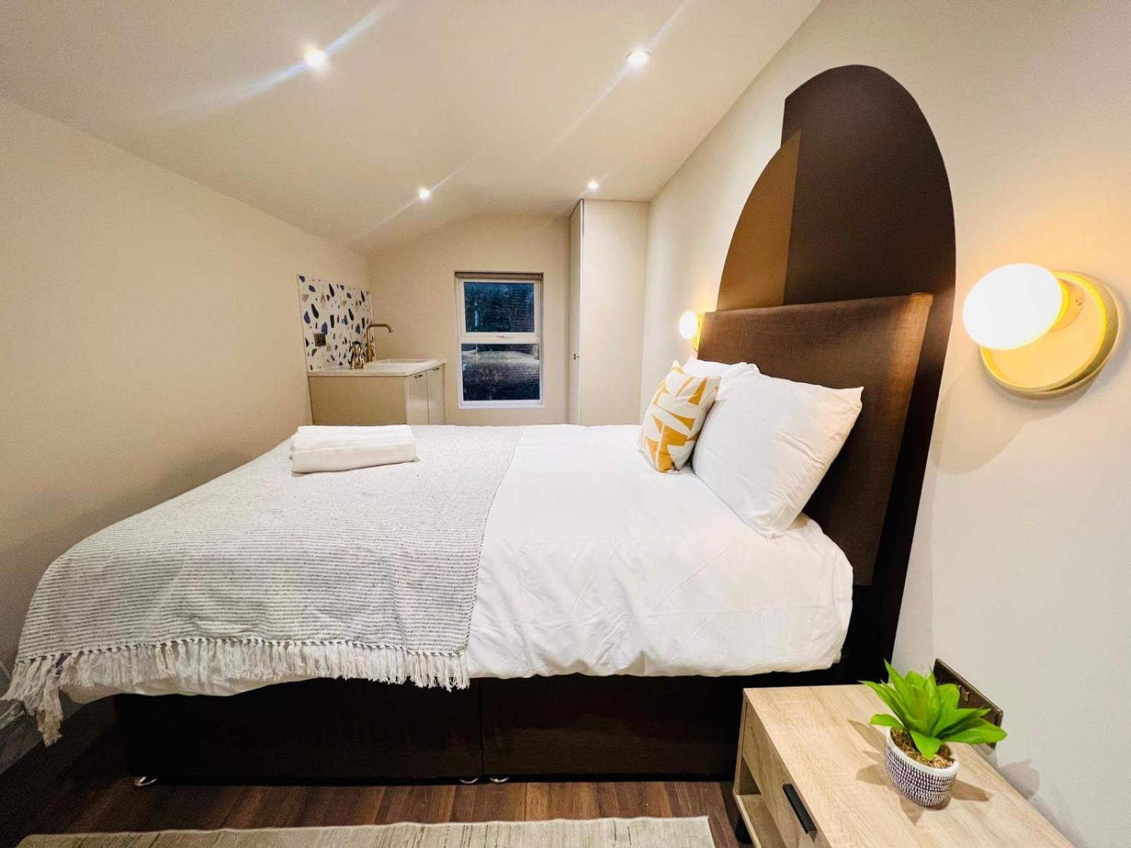 Holly A Mini Great Location For Tourist!!! Pensionat *