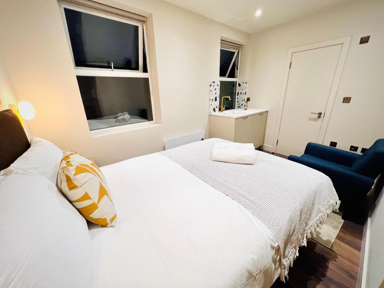 Pensionat Holly A Mini Great Location For Tourist!!! London