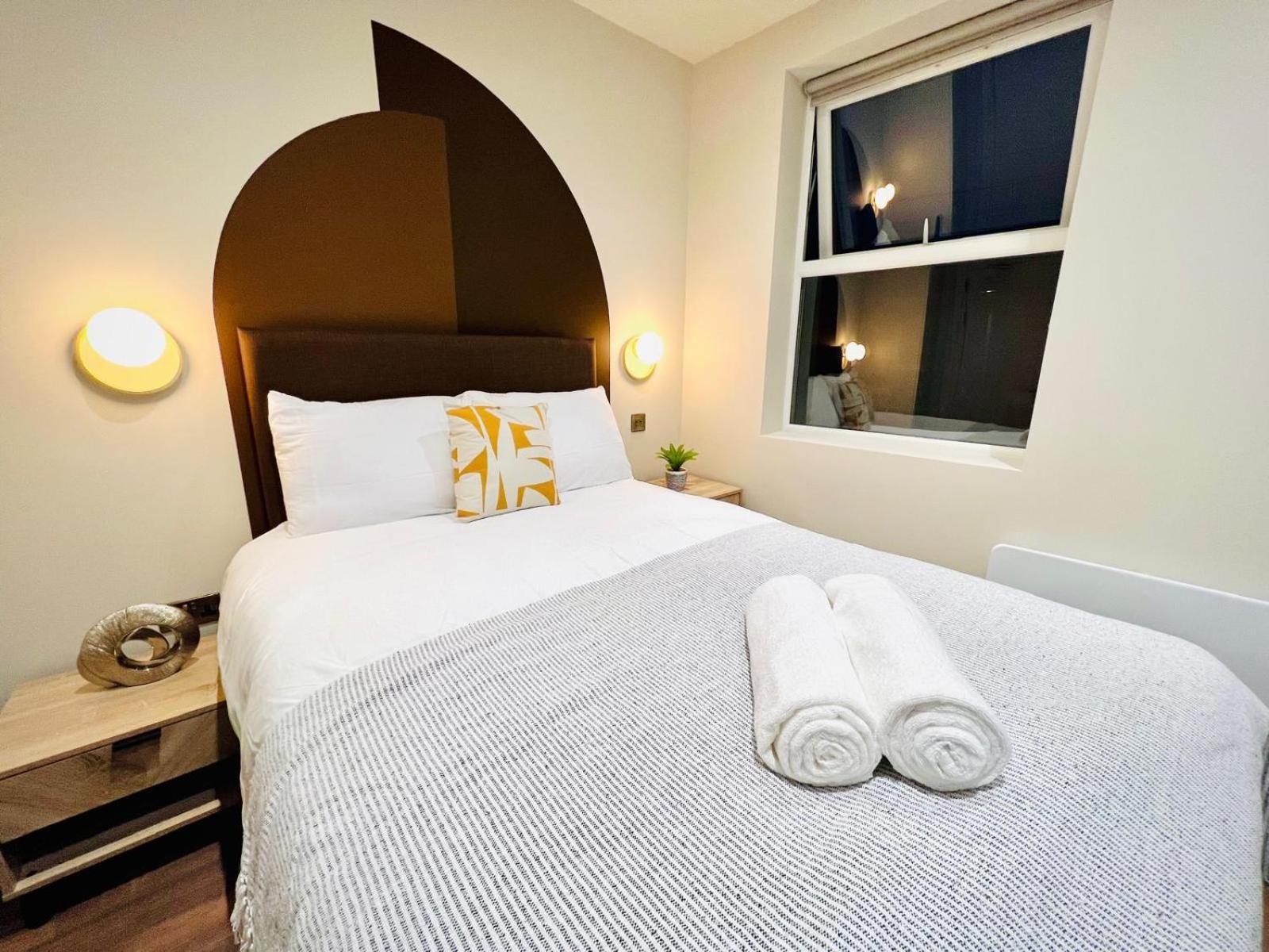 Holly A Mini Great Location For Tourist!!! Pensionat