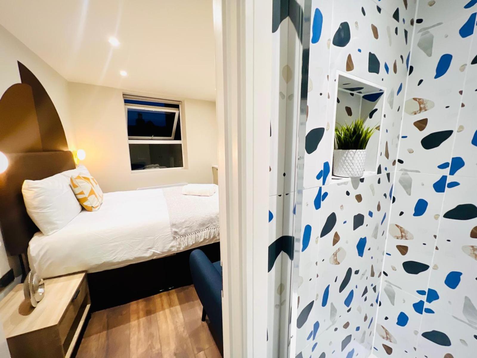 Holly A Mini Great Location For Tourist!!! Pensionat