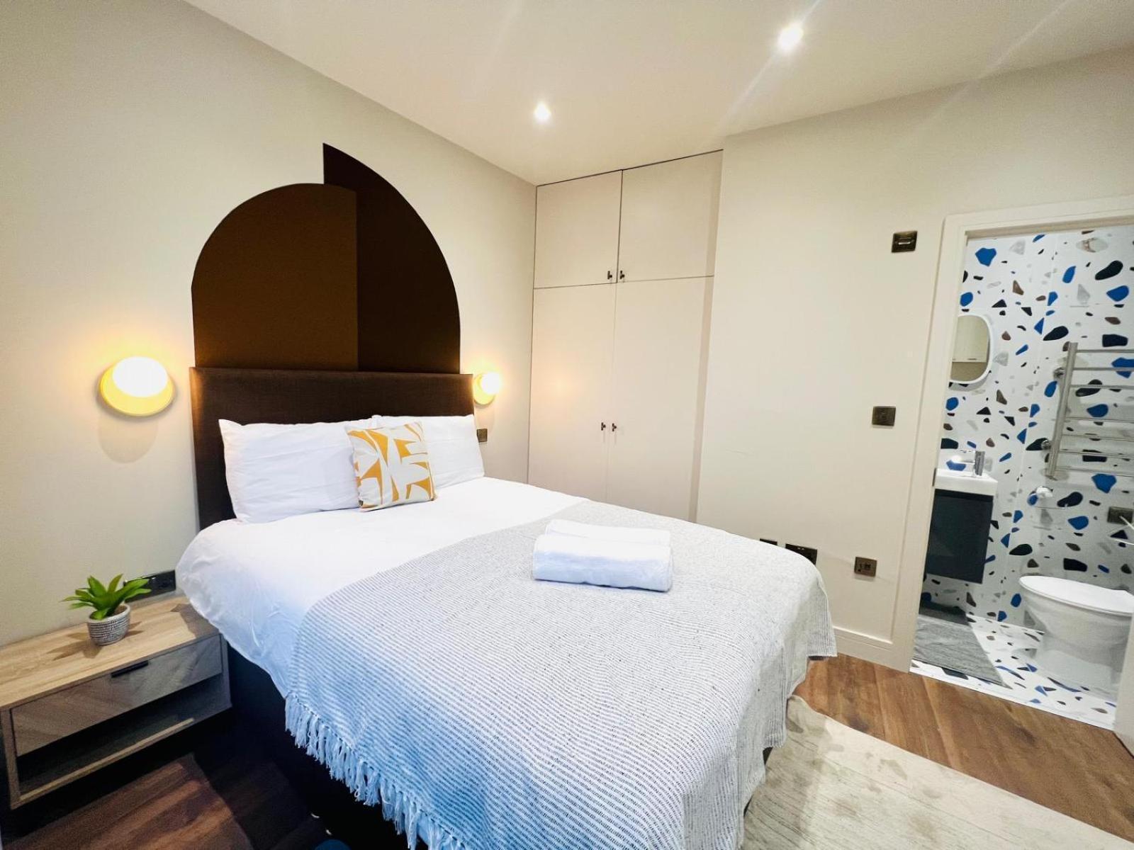 Holly A Mini Great Location For Tourist!!! Pensionat *