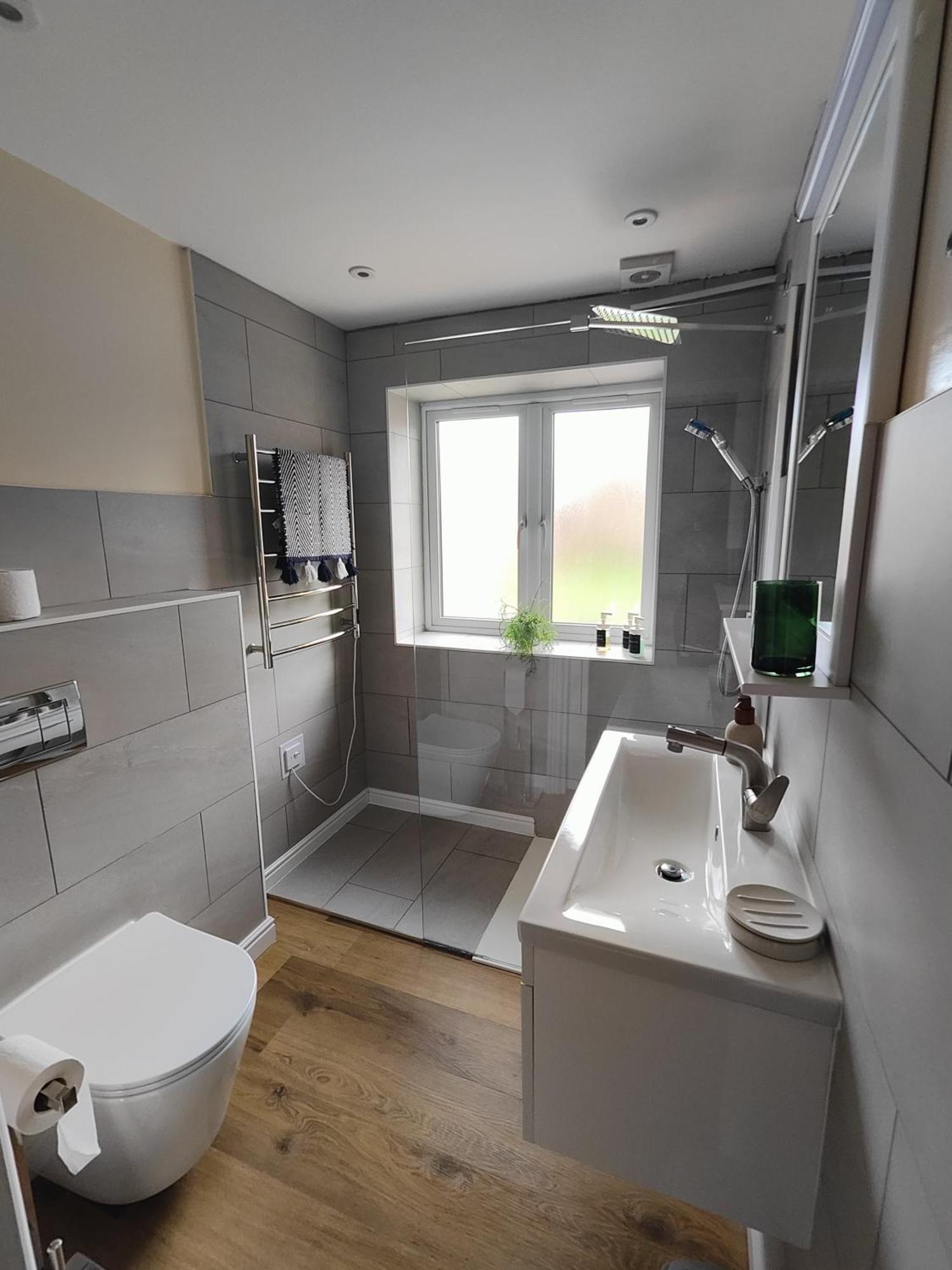Bed & Breakfast Clifton House O2 & Excel With Private Bathroom And Breakfast Option *