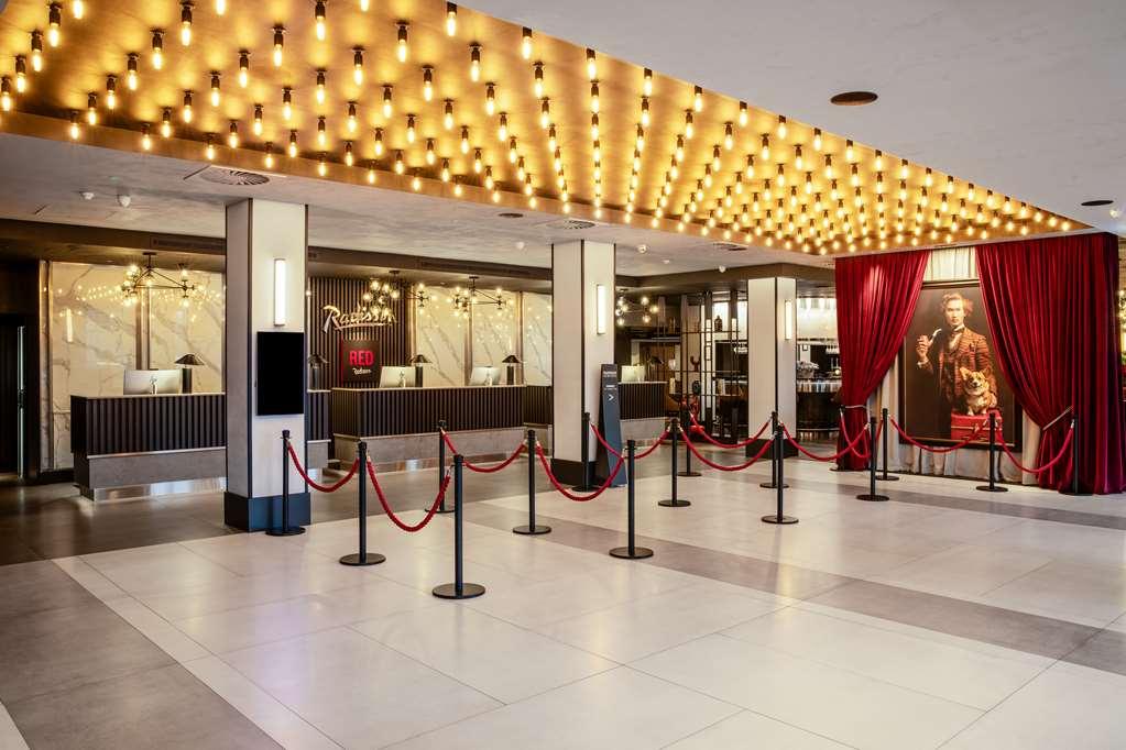 Radisson Red Heathrow * Londra
