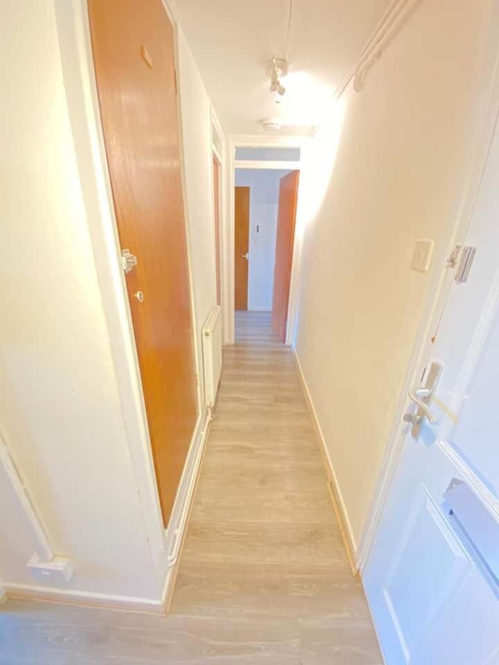 1 Bedroom In Woolwich With Free Parking Londres