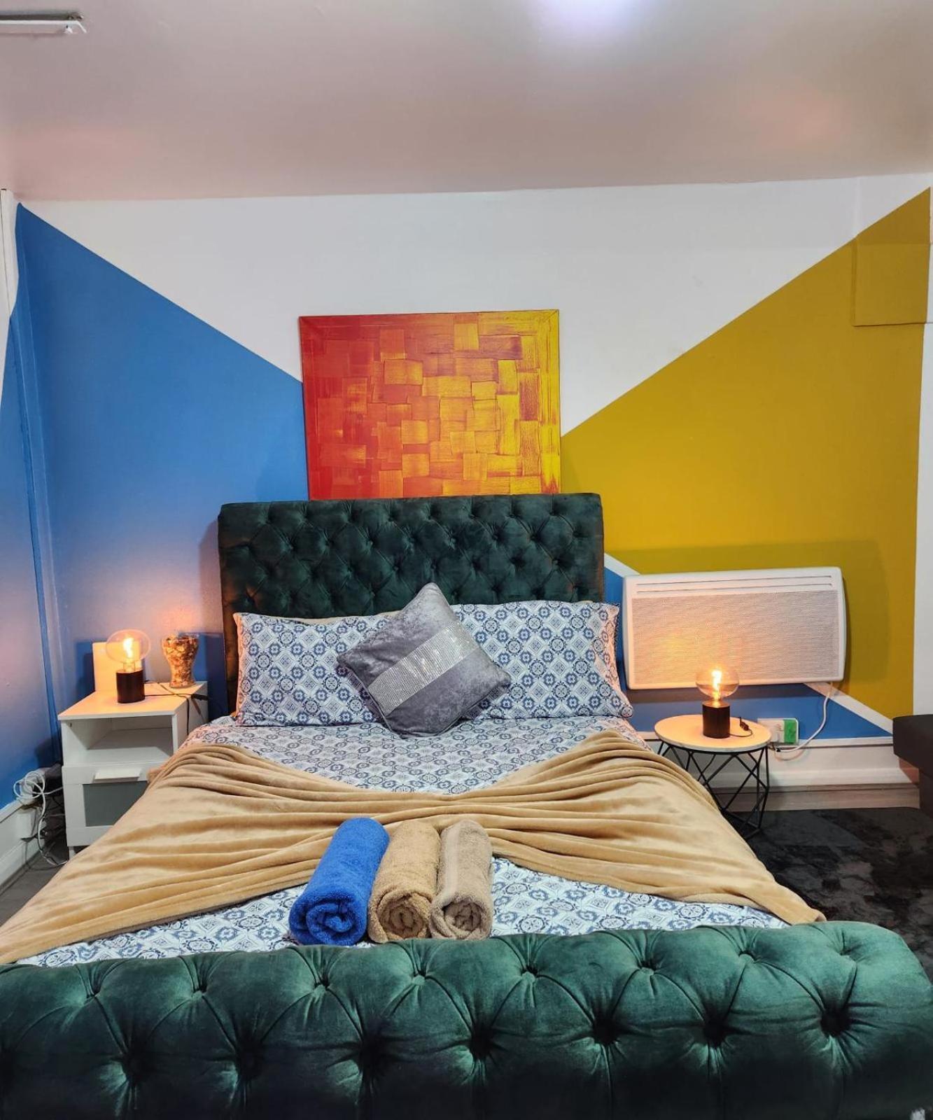 New Deluxe Apt-2 Lejlighed