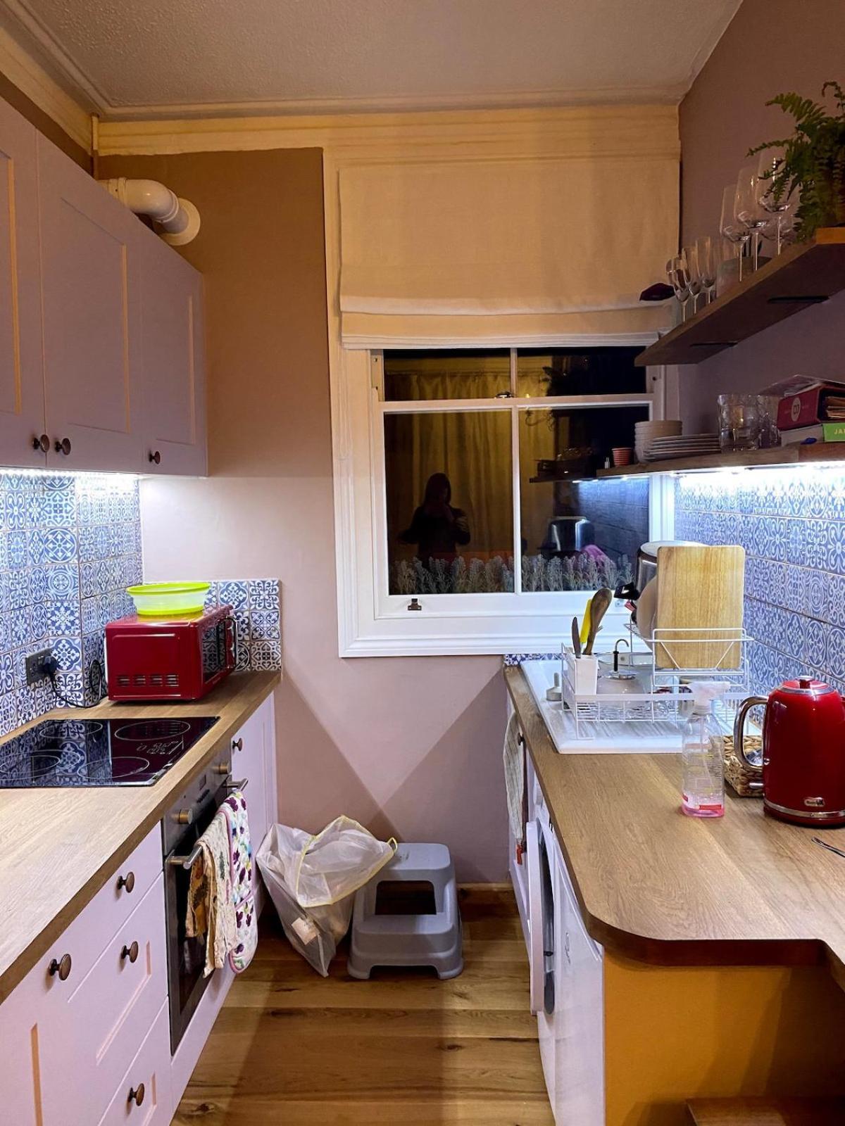 Apartment Cosy And Stylish With Balcony London