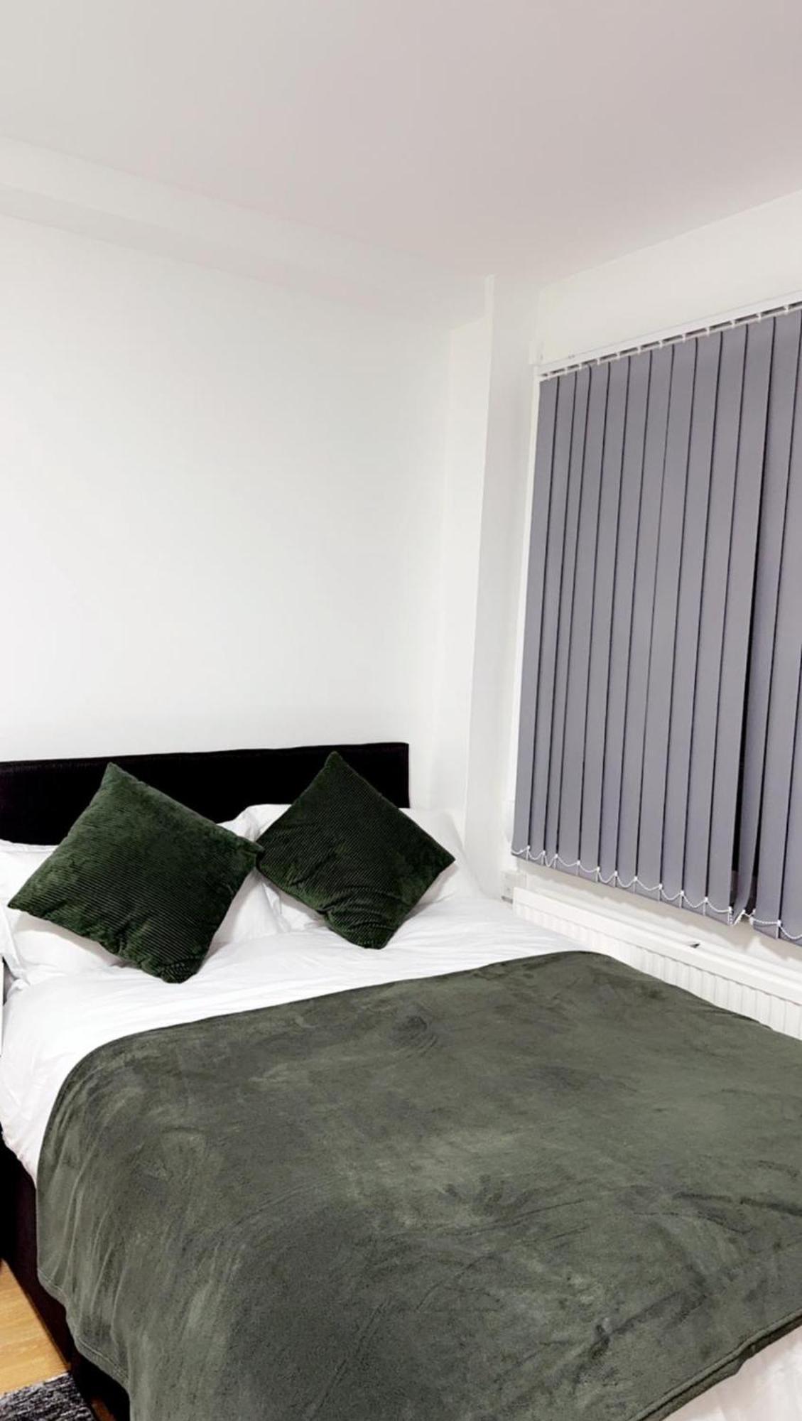 Lejlighed Rrr Homes London