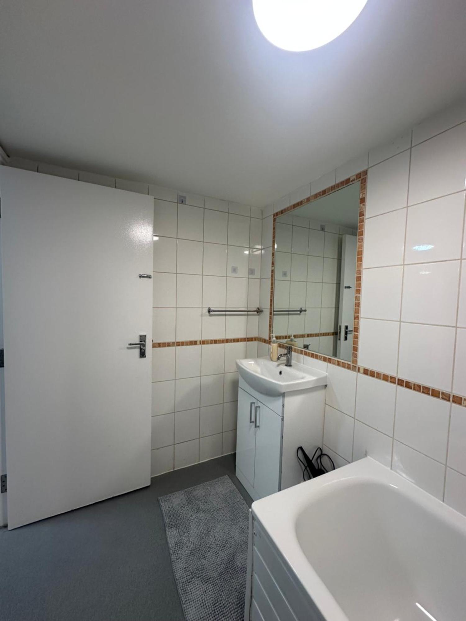 Luxury 2 Bedroom In Leilighet London