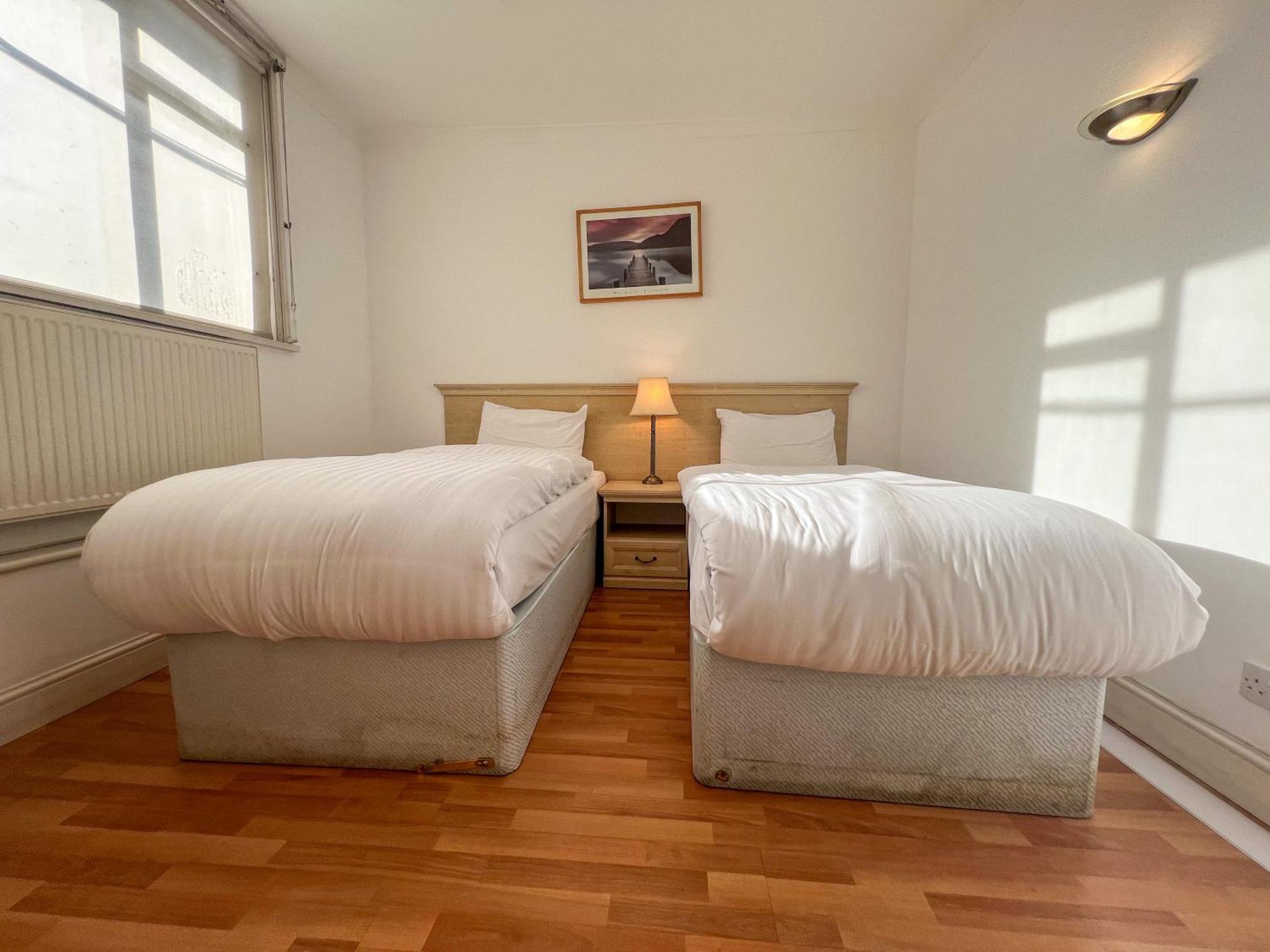 Spectacular 3 Bedroom Penthouse With Private Terrace In Prestigious Mayfair H13 Apartment London
