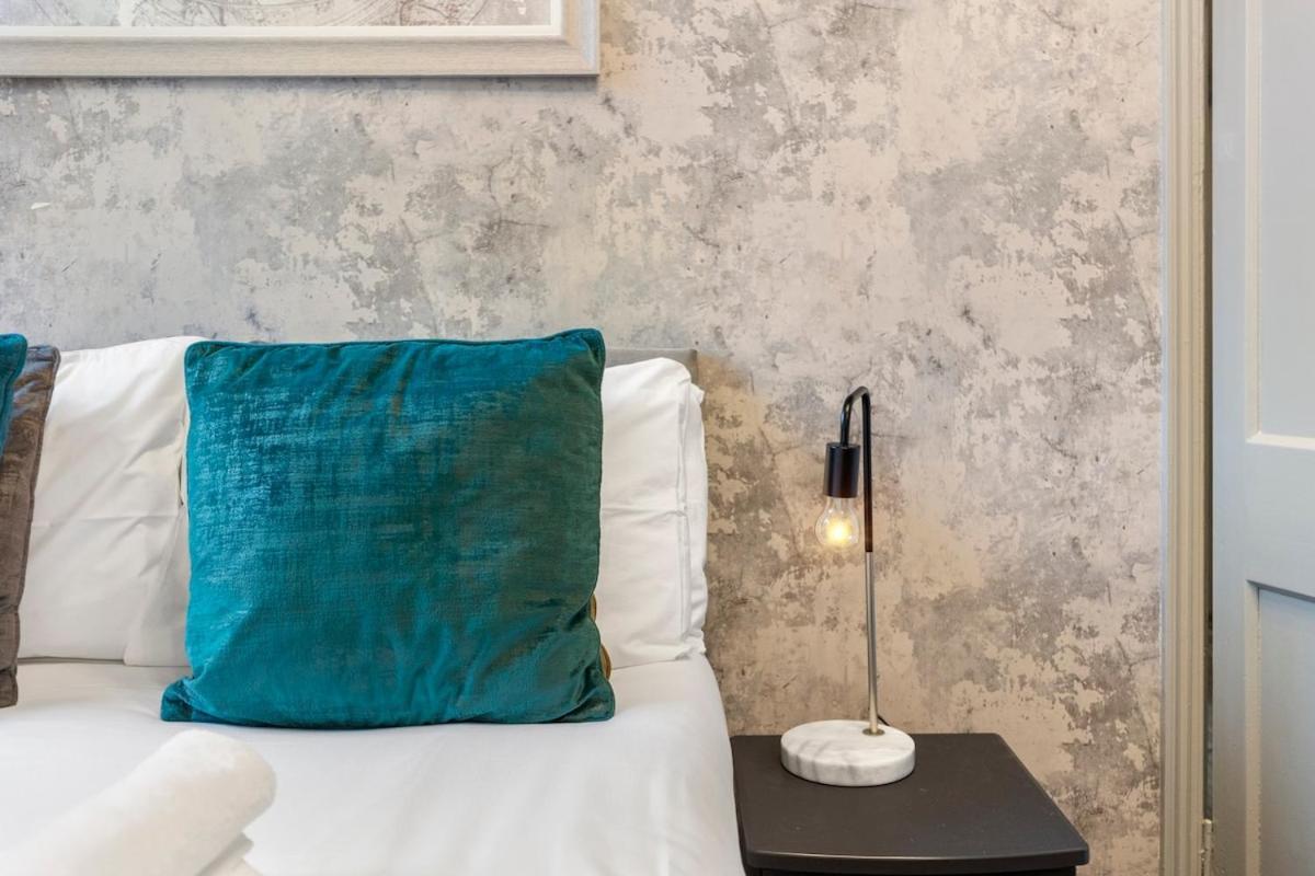 Ctr 1bed Regents Park Next Transport Lejlighed London