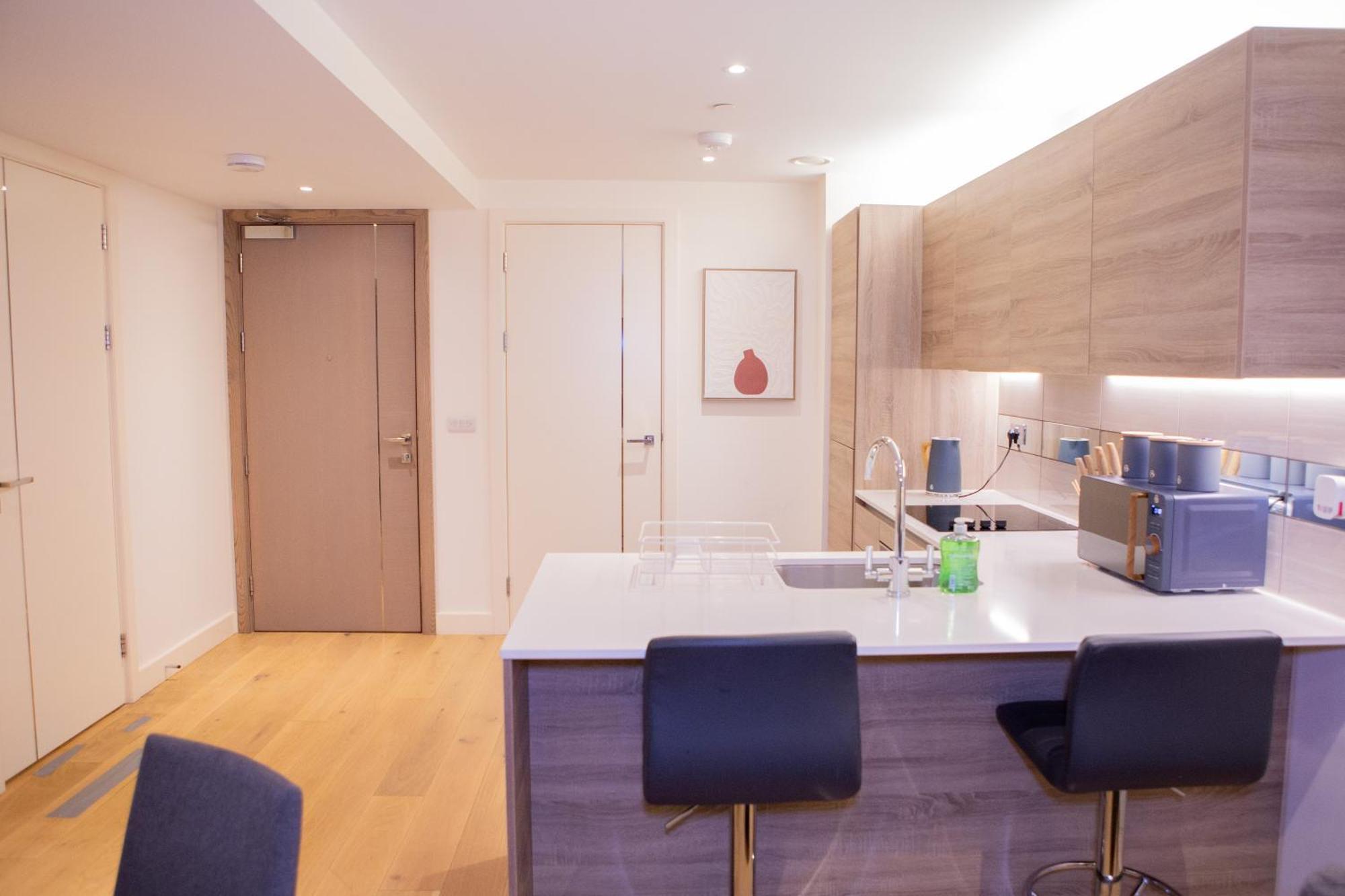 Luxury 1 Bedroom With Riverview Apartment London