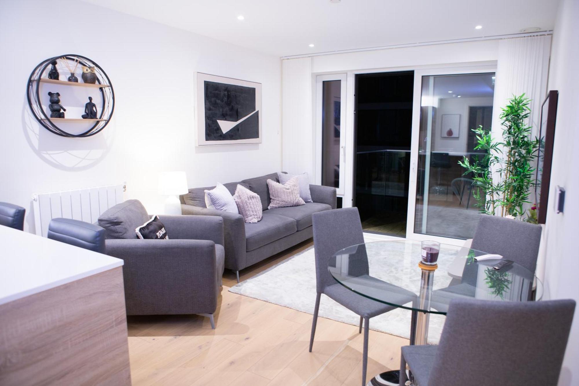 Luxury 1 Bedroom With Riverview * London