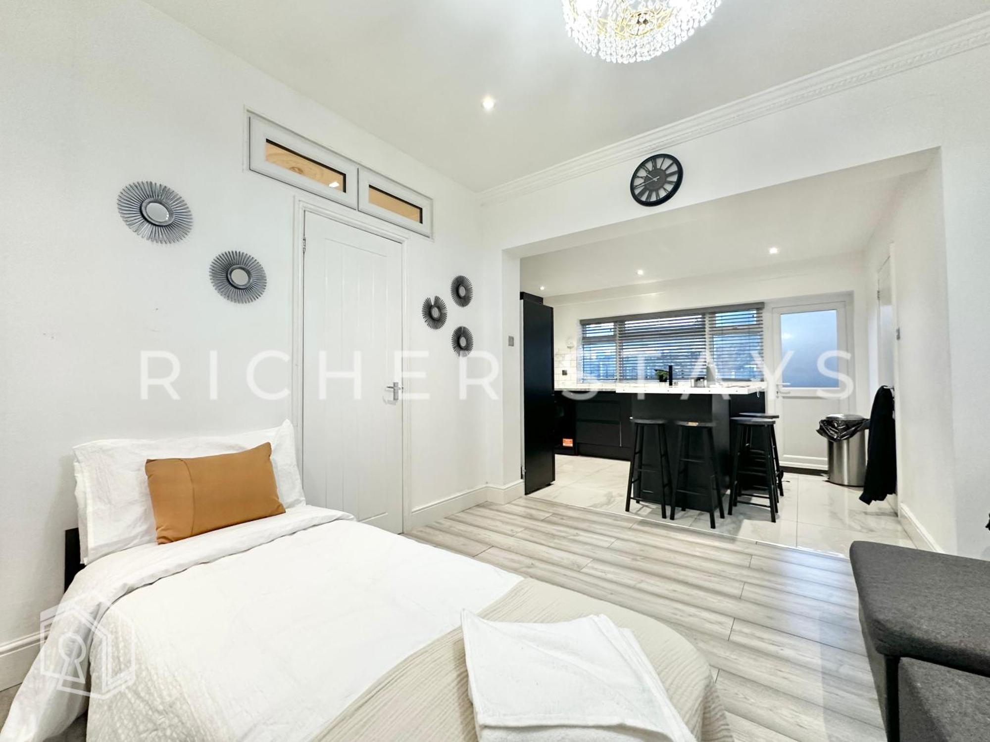 Modern 1-2 Bedroom East Ldn Flat With Private Garden Lägenhet *